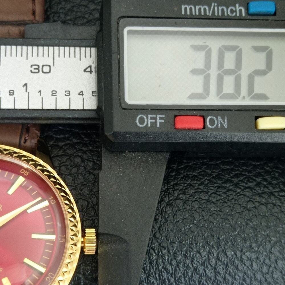Vintage 1977 Roamer Manual Mens Gold Watch W/Leather Strap & Red accents - Picture 7 of 9